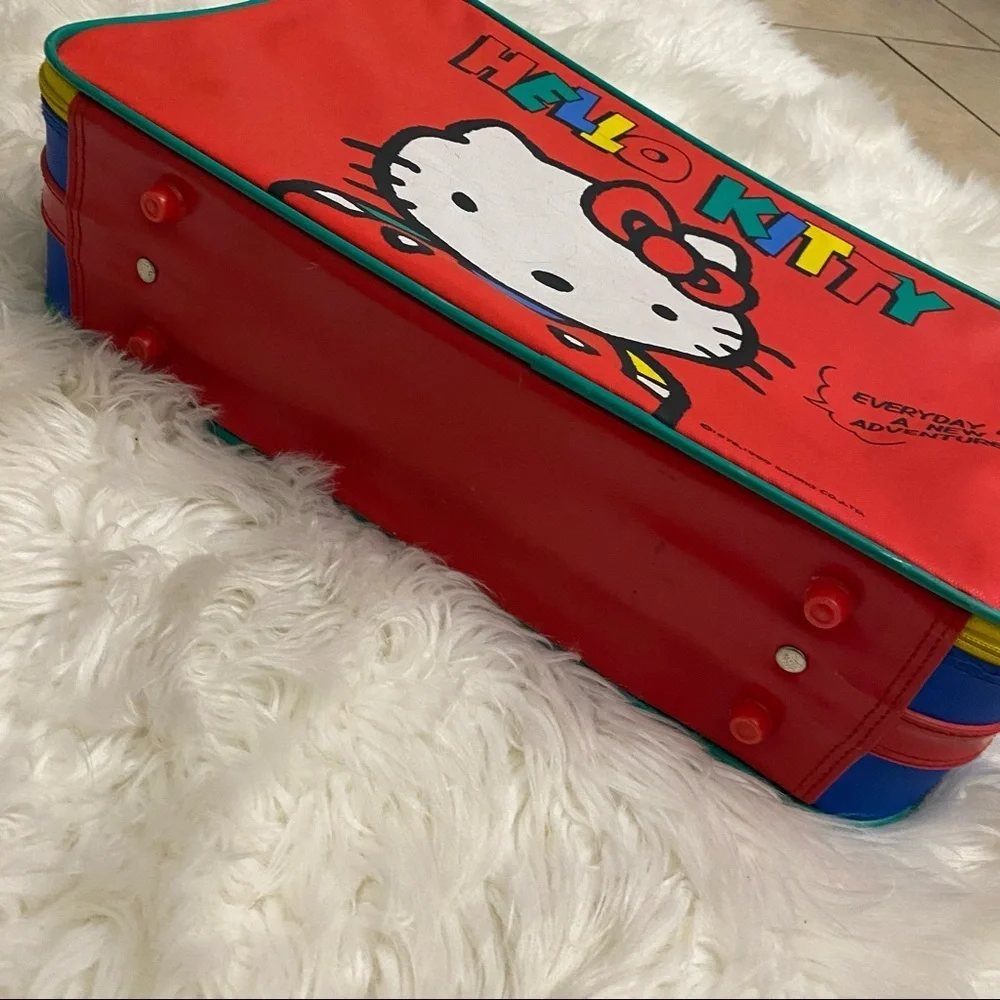 Hello Kitty | vintage 1990 suitcase